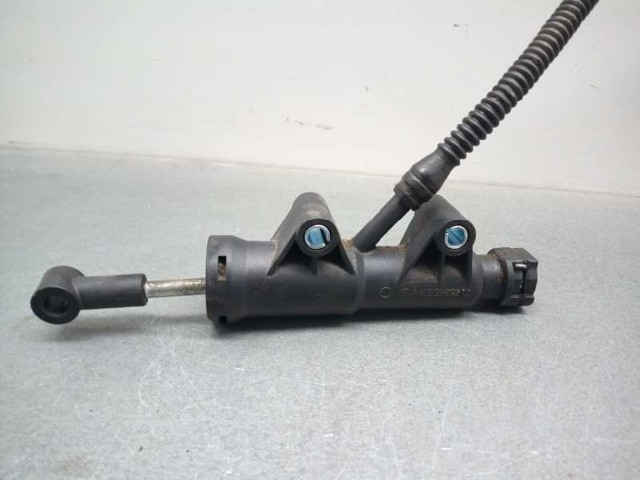 Bomba de embrague A9062900212 MERCEDES