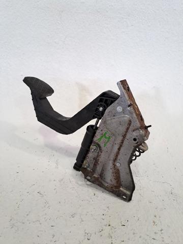 A9062900501 MERCEDES Pedal embrague  disponible Alicante