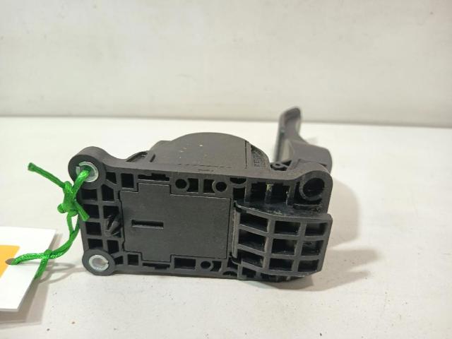 A9063000304 MERCEDES Pedal del acelerador comprar Alcalá