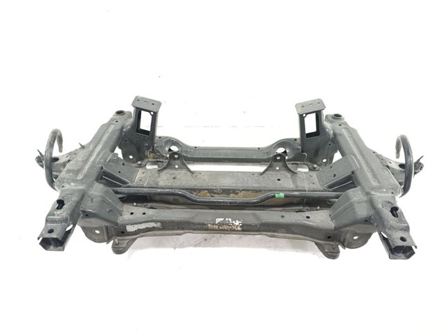 Subchasis delantero soporte motor Mercedes Sprinter 906