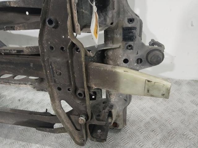 Subchasis delantero soporte motor Mercedes Sprinter 906