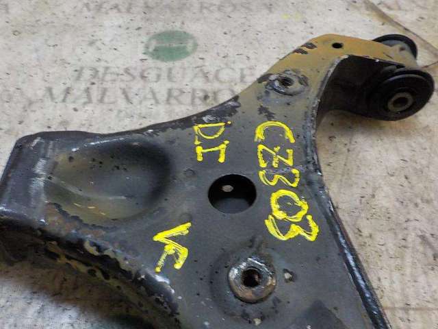 A9063304007 MERCEDES Brazo inferior izquierdo de la suspensión delantera comprar Alcalá