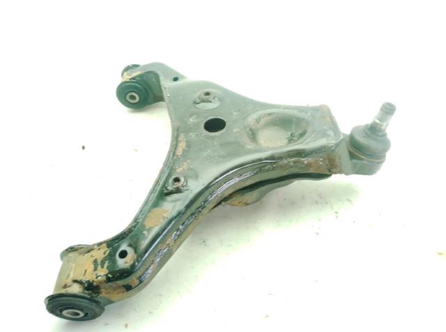 A9063304007 Brazo inferior izquierdo de la suspensión delantera  comprar en Pontevedra