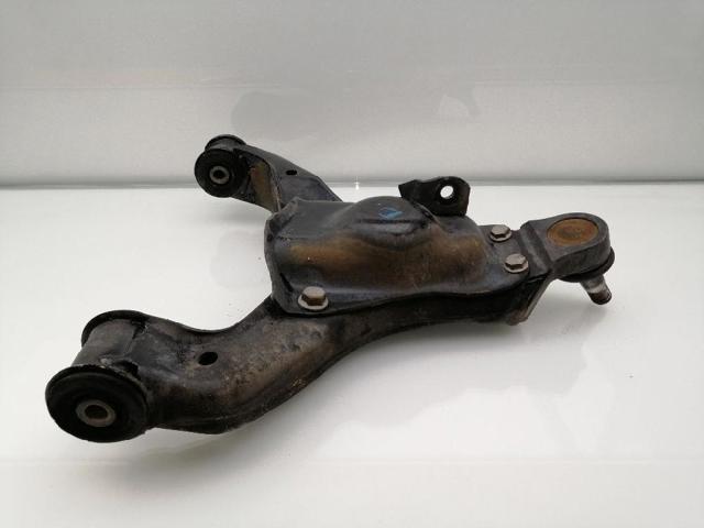 MERCEDES A9063304107 Brazo inferior derecho de la suspensión delantera  comprar en Ponferrada