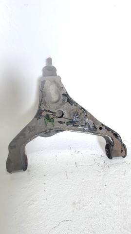 A9063304107 MERCEDES Brazo inferior derecho de la suspensión delantera  comprar en Jaén