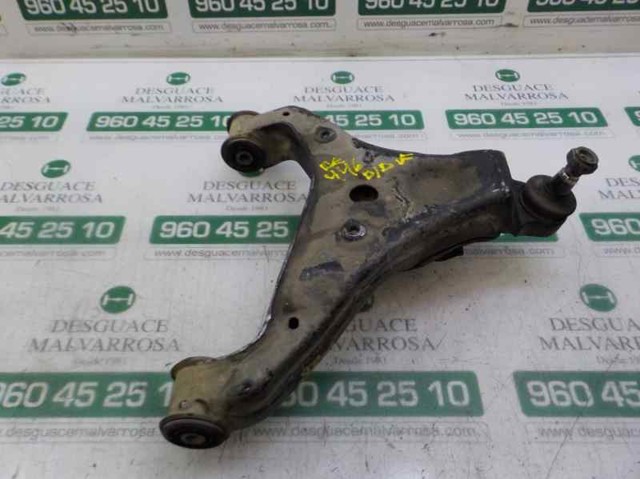 MERCEDES A9063304107 Brazo inferior derecho de la suspensión delantera  en stock Salamanca