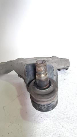A9063304107 Brazo inferior derecho de la suspensión delantera comprar Almería