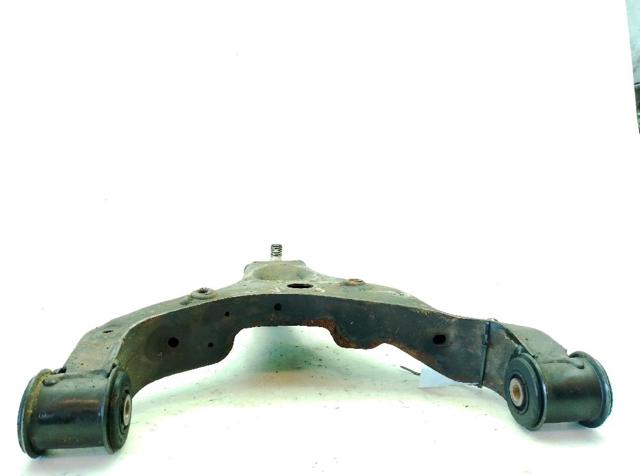 A9063304107 Brazo inferior derecho de la suspensión delantera  disponible Málaga