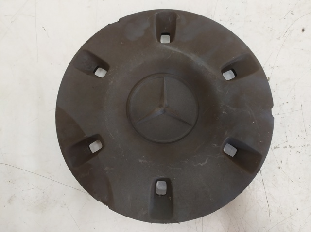 A9064010025 MERCEDES Tapacubos de rueda  disponible Ourense