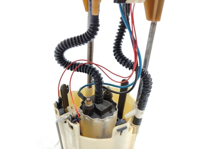 A9064701894 Módulo de bomba de combustible con sensor de nivel de combustible  comprar en Reus