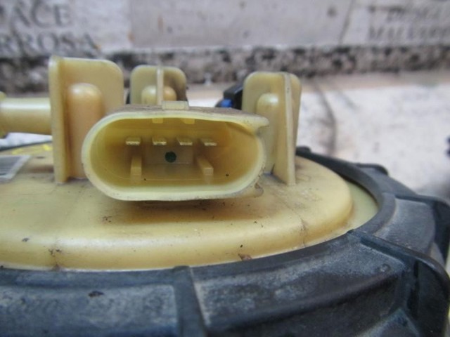 A9064701894 MERCEDES Módulo de bomba de combustible con sensor de nivel de combustible  comprar en Oviedo