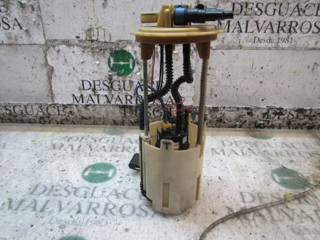 A9064701894 MERCEDES Bomba de gasolina  en stock Gandía
