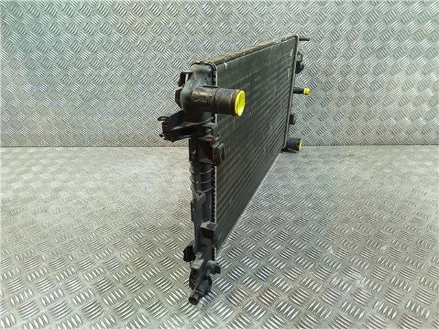 MERCEDES A9065000002 Radiador de refrigeración del motor  comprar en Ponferrada