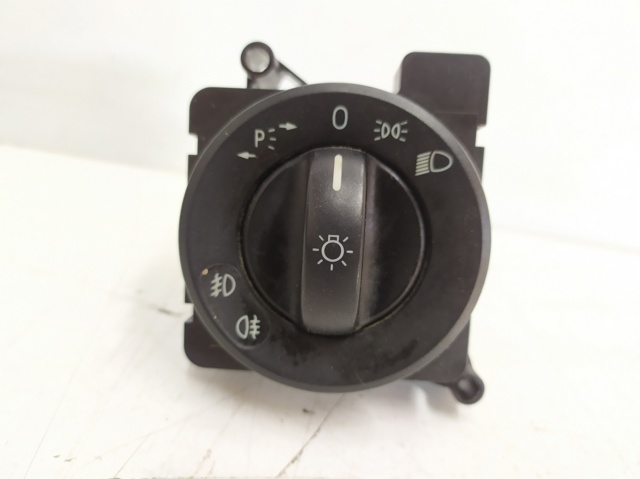 MERCEDES A9065450704 Interruptor de luces en el tablero  comprar en Albacete