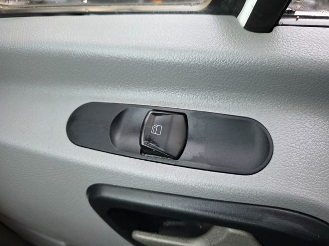 A9065450913 MERCEDES Unidad de control de elevalunas delantero derecho  en stock Córdoba