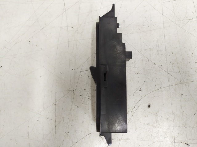 A9065450913 MERCEDES Unidad de control de elevalunas delantero derecho  comprar en Oviedo