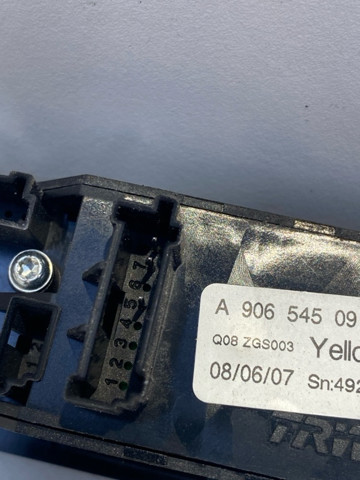 MERCEDES A9065450913 Unidad de control de elevalunas delantero derecho comprar Tarragona
