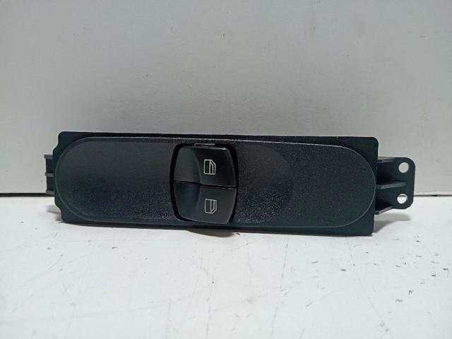 A9065451013 MERCEDES Interruptor de elevalunas delantera izquierda  en stock Gandía