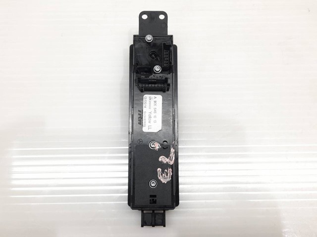 A9065451013 MERCEDES Interruptor de elevalunas delantera izquierda comprar Bilbao