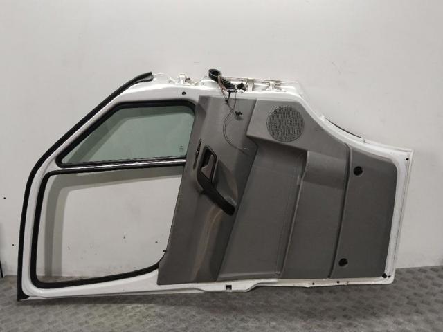A9067200005 MERCEDES Puerta delantera izquierda comprar Alcalá