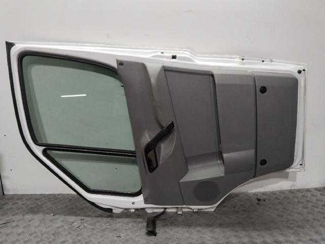 A9067200105 Puerta delantera derecha  comprar en Reus
