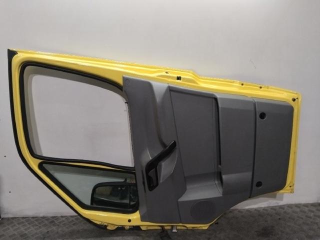 A9067200105 Puerta delantera derecha  comprar en Zaragoza