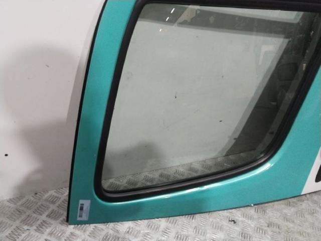 MERCEDES A9067200105 Puerta delantera derecha  en stock Salamanca