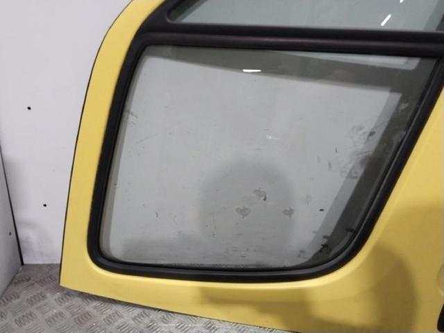 A9067200105 MERCEDES Puerta delantera derecha  comprar en Jaén
