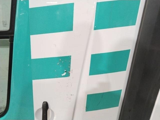MERCEDES A9067200105 Puerta delantera derecha  en stock Terrassa
