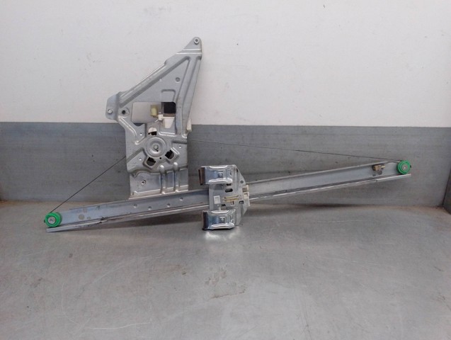 MERCEDES A9067200146 Mecanismo de elevalunas de la puerta delantera derecha  comprar en Ponferrada