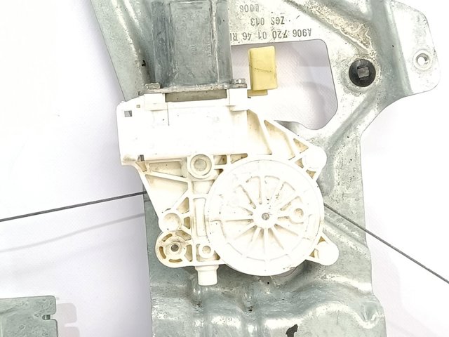 A9067200146RH Mercedes