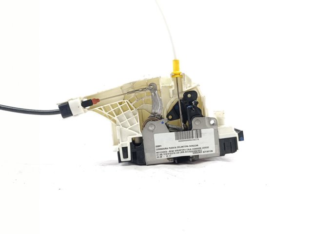 MERCEDES A9067201735 Cerradura de puerta delantera derecha  en stock Terrassa
