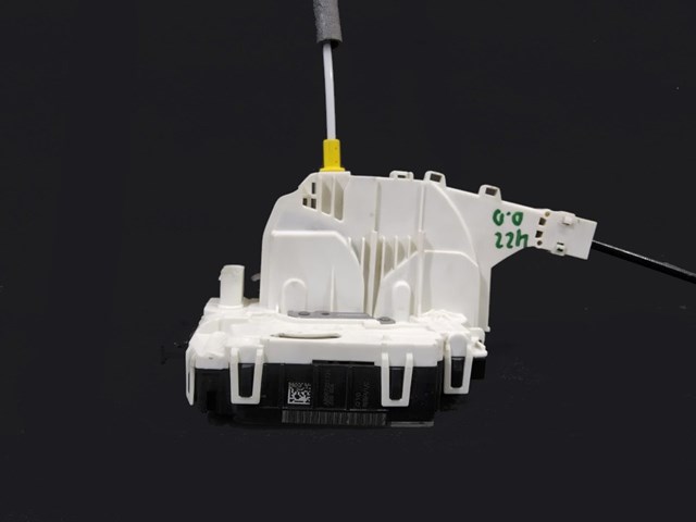 A9067201735 Cerradura de puerta delantera derecha  en stock Granada