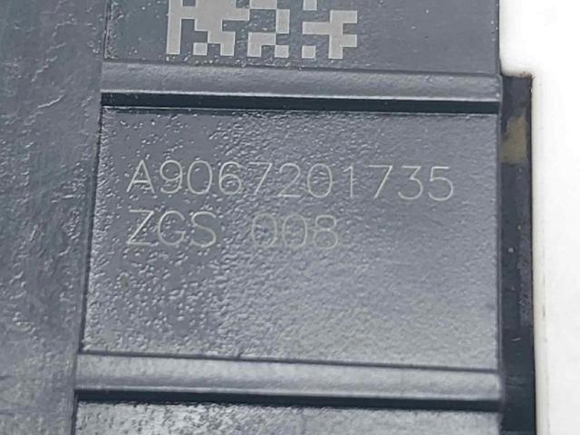 A9067201735 VAG Cerradura de puerta delantera derecha  comprar en Jaén