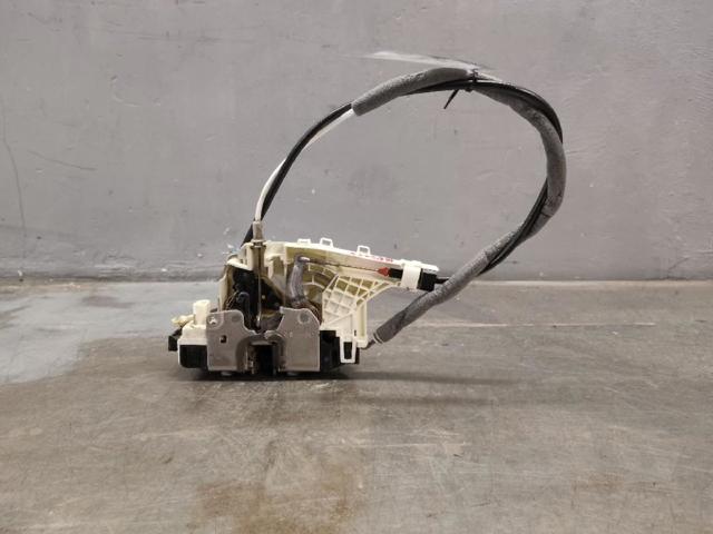 VAG A9067202135 Cerradura  en stock Salamanca