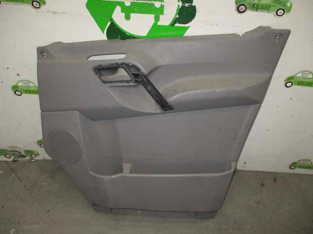 Guarnecido de puerta delantera derecha A9067270171 Mercedes