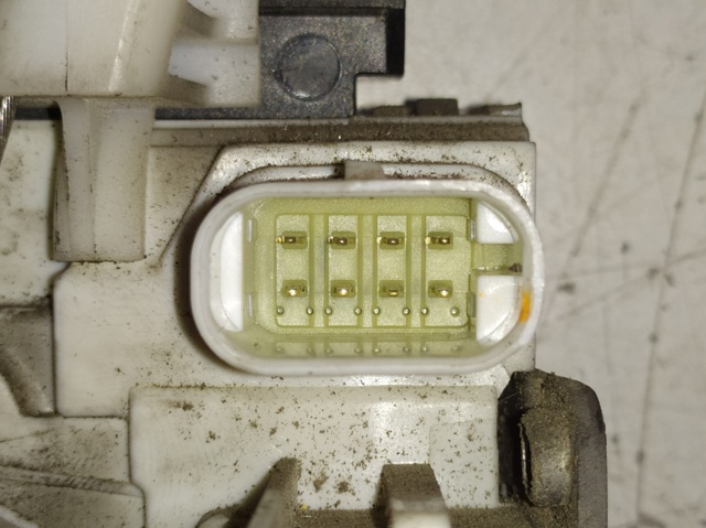A9067304335 Cerradura de puerta lateral corrediza derecha  en stock Castellón