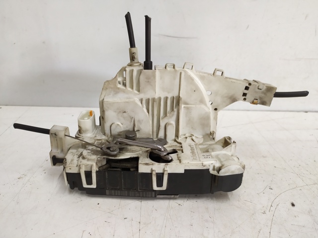 MERCEDES A9067304335 Cerradura de puerta lateral corrediza derecha  comprar en Albacete
