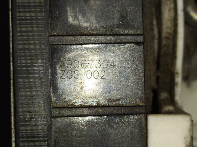 MERCEDES A9067304335 Cerradura de puerta lateral corrediza derecha  comprar en Ponferrada