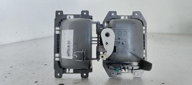 MERCEDES A9067600061 Manija interior derecha de puerta trasera batiente  en stock Terrassa