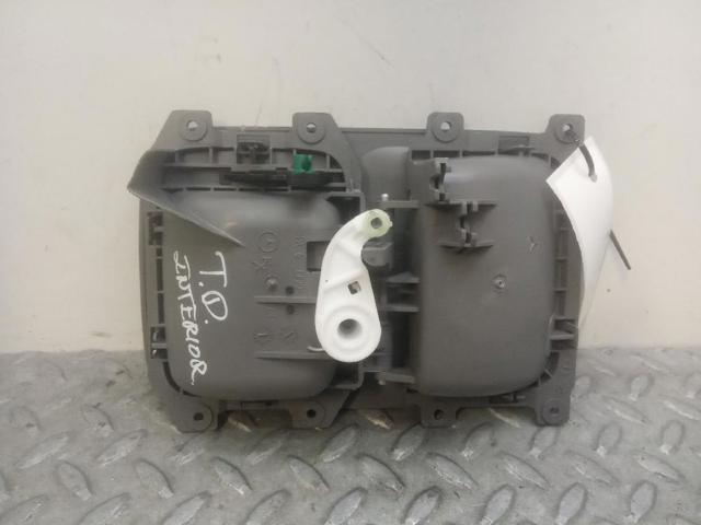 A9067600061 MERCEDES Manija interior derecha de puerta trasera batiente comprar Madrid