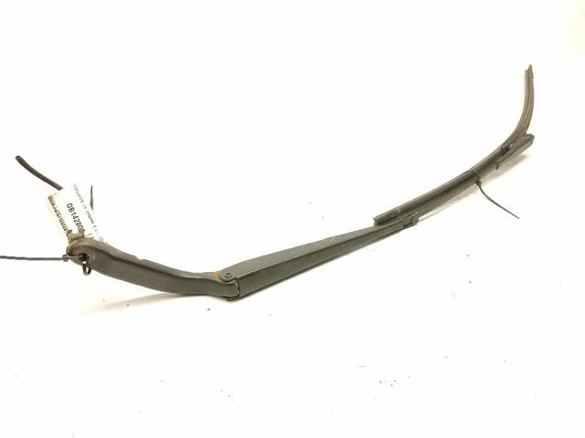 A9068200644 MERCEDES Brazo del limpiaparabrisas  en stock Gandía
