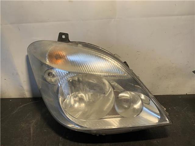 Faro delantero derecho A9068202461 MERCEDES