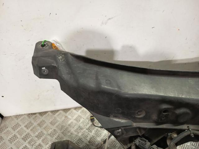 MERCEDES A9068800203 Panel de soporte del radiador y montaje de faros  disponible España