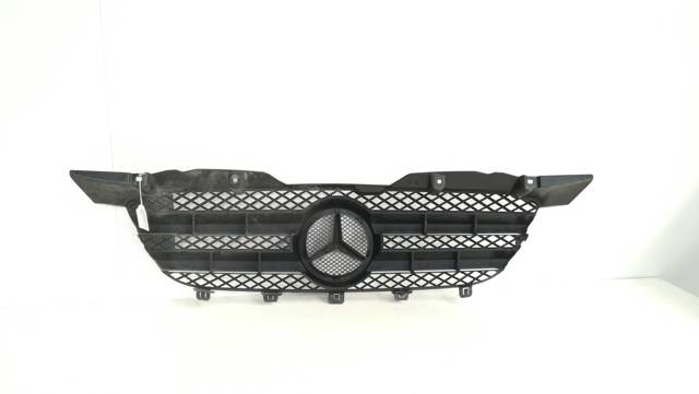 A9068800385 Parrilla del radiador  comprar en Zaragoza