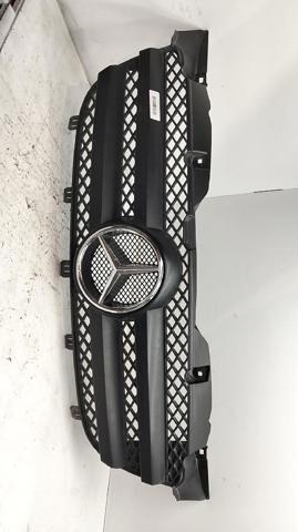 MERCEDES A9068800385 Parrilla del radiador  comprar en Ponferrada