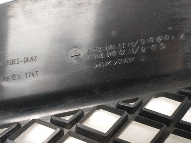 MERCEDES A9068800385 Parrilla comprar Barcelona