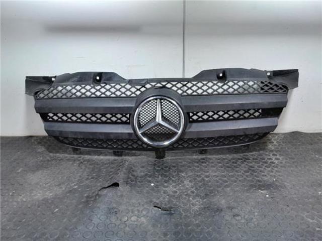 A9068800385 MERCEDES Parrilla del radiador  comprar en Lleida