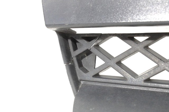 MERCEDES A9068800385 Parrilla comprar Barcelona