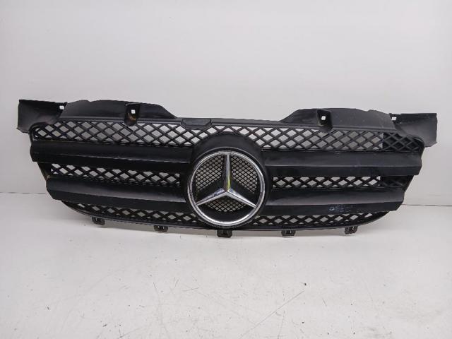 A9068800385 Parrilla del radiador  comprar en Zaragoza